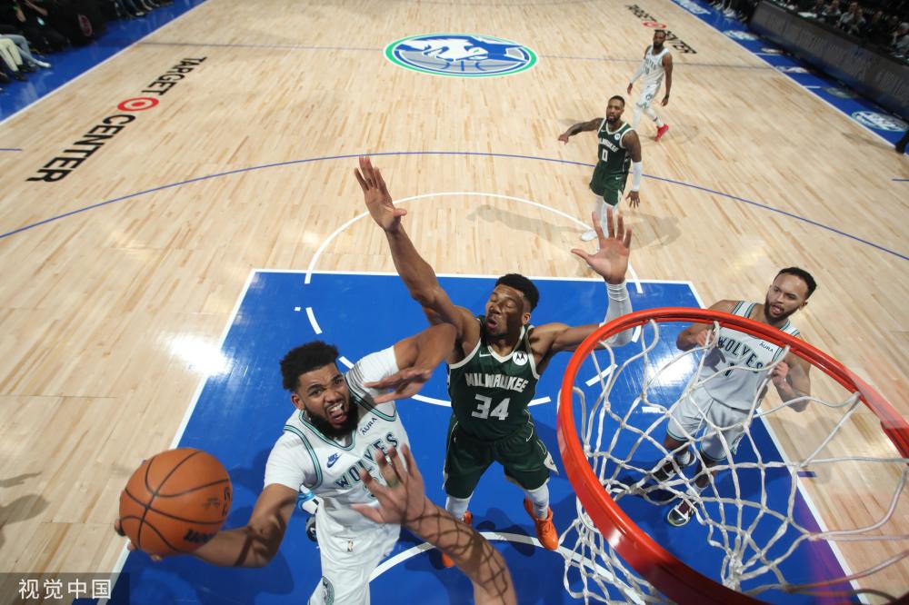 也展示了他 也展示了他